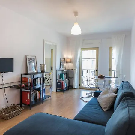 Comfortable Apartment In Campo Pequeno Lisbon Exterior photo