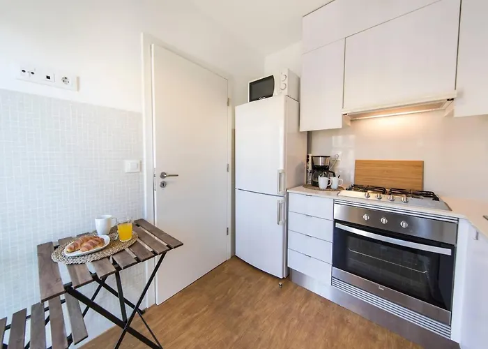 Comfortable Apartment In Campo Pequeno