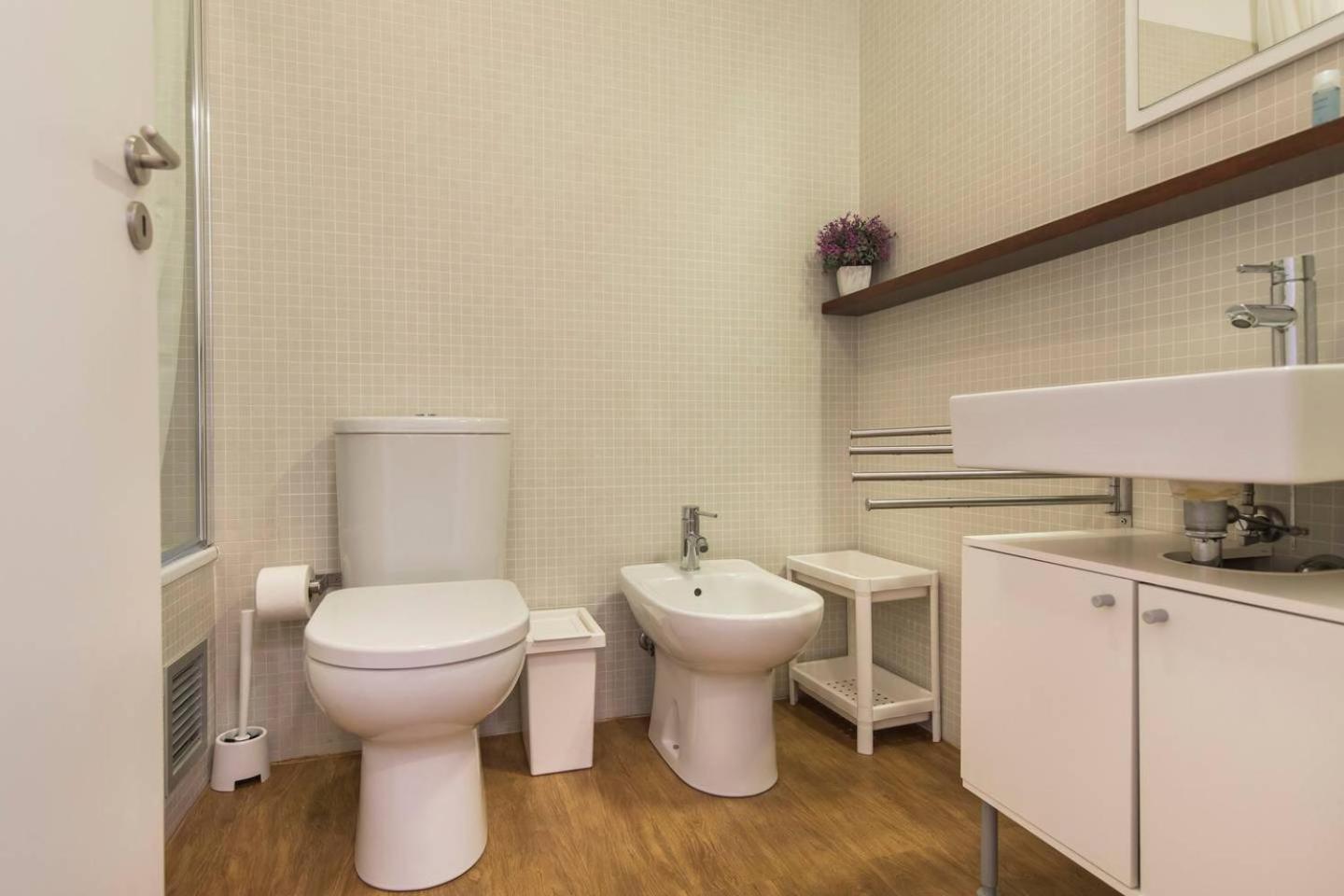 Appartamento Comfortable In Campo Pequeno Lisbona